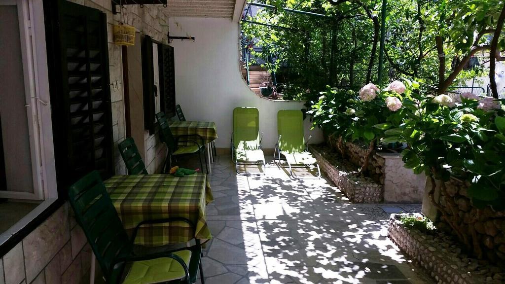 شقة Kuca Skrabic Baška Voda المظهر الخارجي الصورة